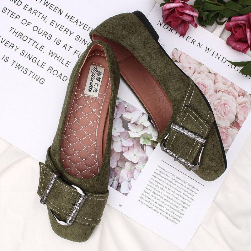 Kobiety Metal Decor Solid Color Slip On Flat Loafers