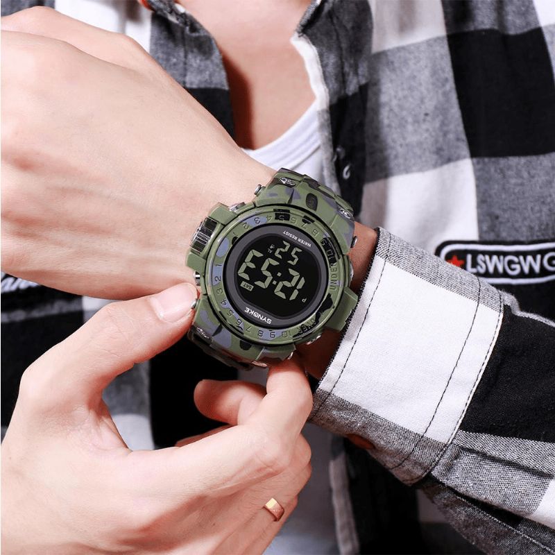 Synoke 9030 Moda Męskie Zegarek Wodoodporny Wyświetlacz Tygodnia Alarm El Light Camouflage Digital Watch